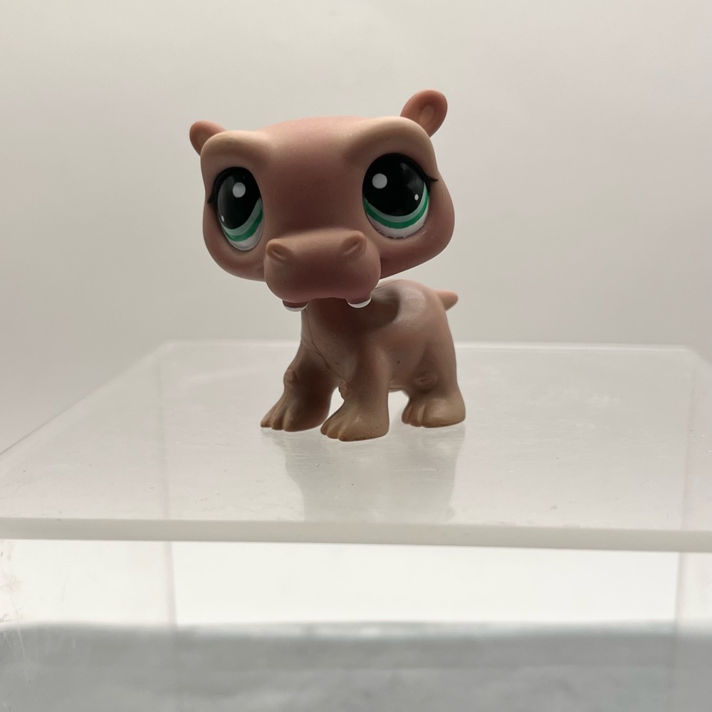 LPS 2010 Brown Hippo Figure #1415 GUC